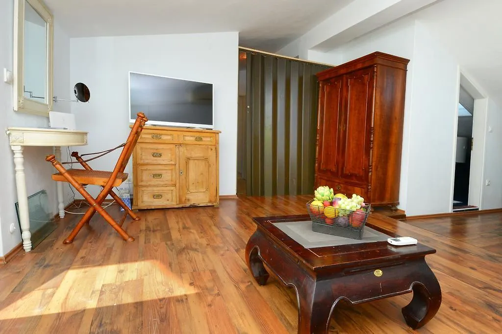 Stanley Vintage Hotel Porec Guest house